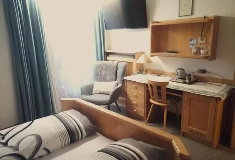 Hotelli Garni Schwarzenstein