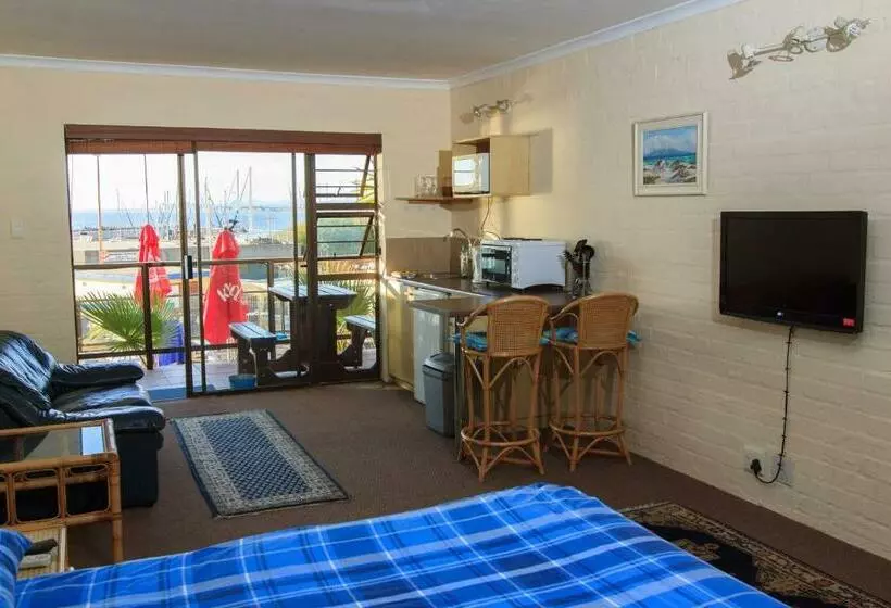 Majatalo Bikini Beach Villas