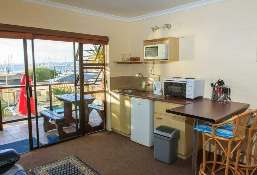 بنسيون Bikini Beach Villas