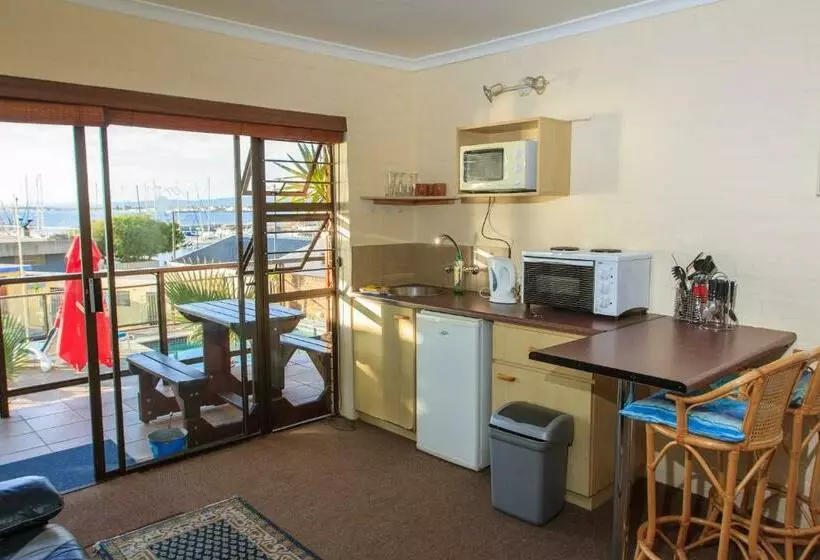 Majatalo Bikini Beach Villas