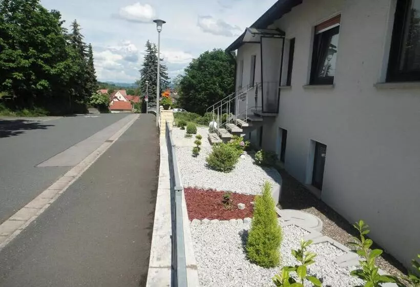 ペンション Gästehaus Am Sonnenberg
