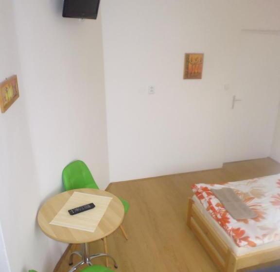 ペンション Rodinný Penzion Kyjov