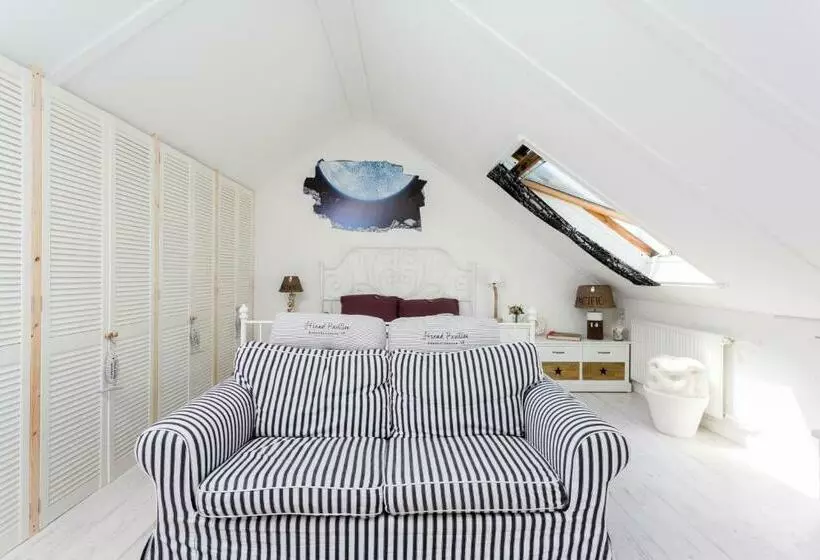 Silver Moon Bed & Breakfast