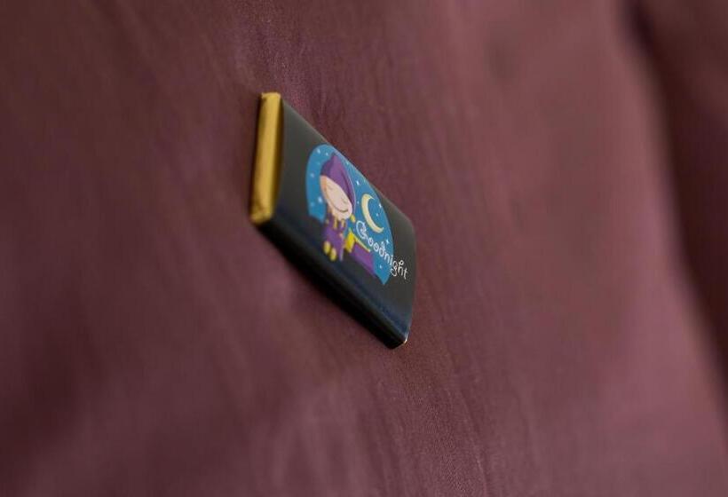 Silver Moon Bed & Breakfast