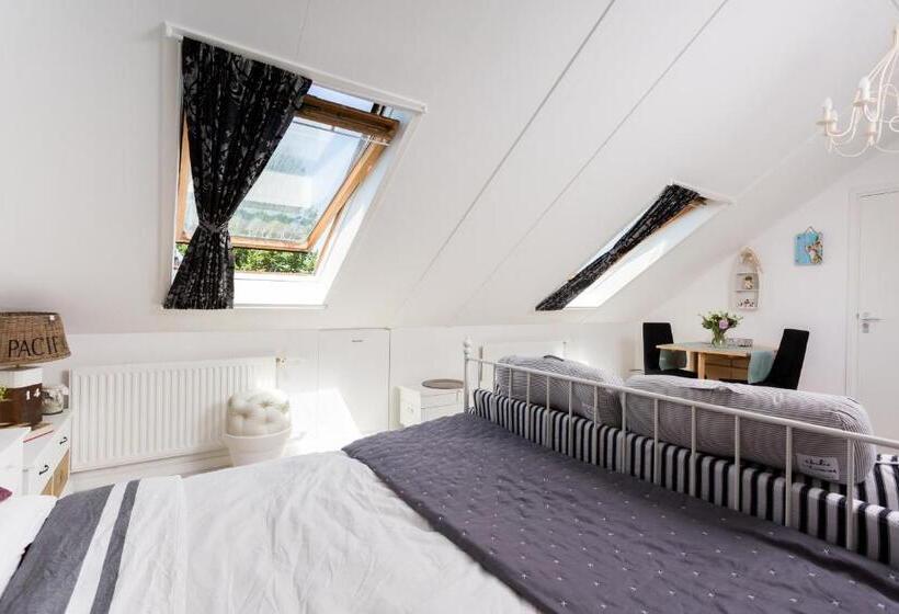 Silver Moon Bed & Breakfast