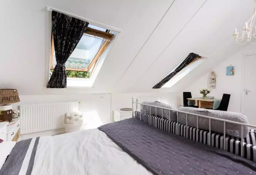 Silver Moon Bed & Breakfast