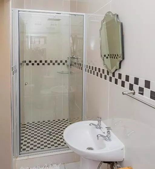 7 On Annandale B&b