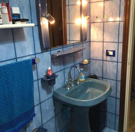 تختخواب و صبحانه A Casa Di Mamma