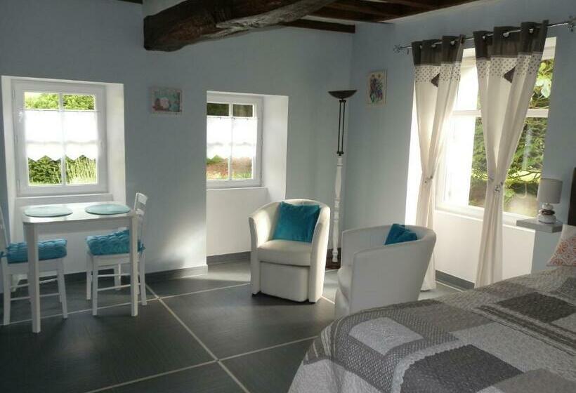 مبيت وإفطار Domaine De Meigne