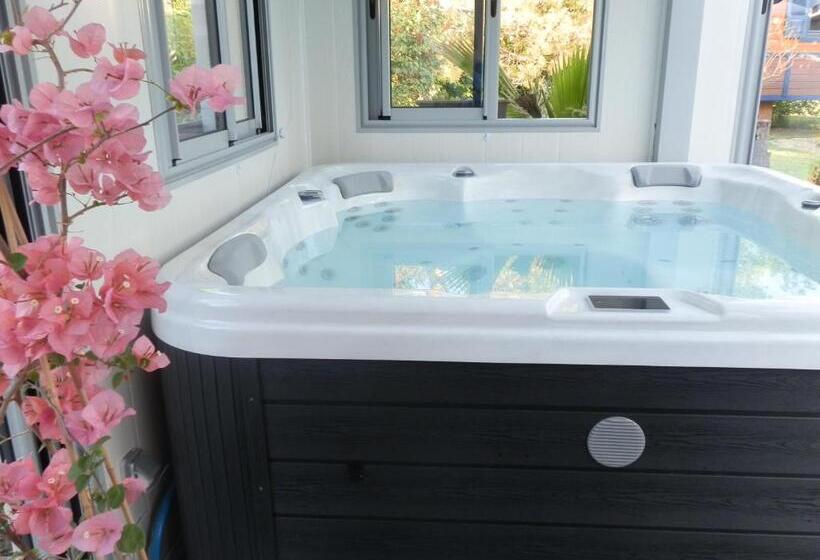 مبيت وإفطار Domaine De Meigne