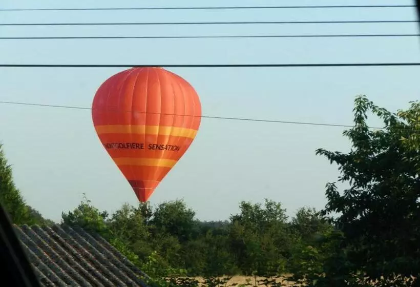 ベッドアンドブレックファースト Domaine De Meigne