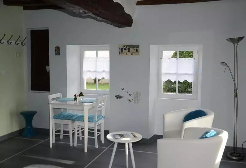 ベッドアンドブレックファースト Domaine De Meigne