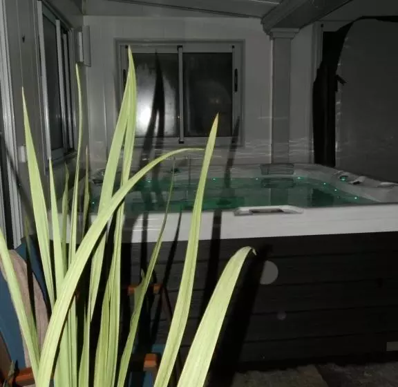 ベッドアンドブレックファースト Domaine De Meigne