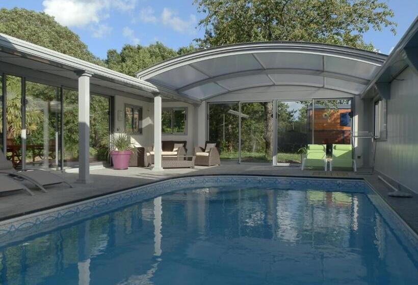 مبيت وإفطار Domaine De Meigne