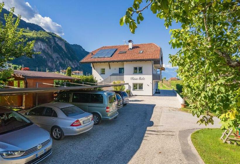 تختخواب و صبحانه Haus Stolz