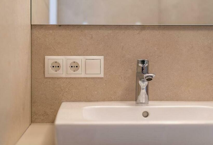 تختخواب و صبحانه Haus Stolz