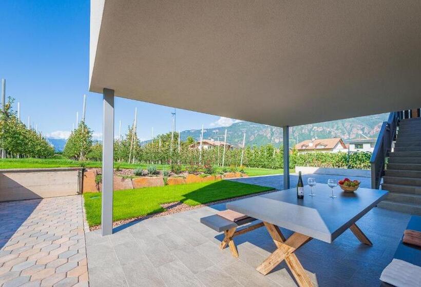 تختخواب و صبحانه Haus Stolz