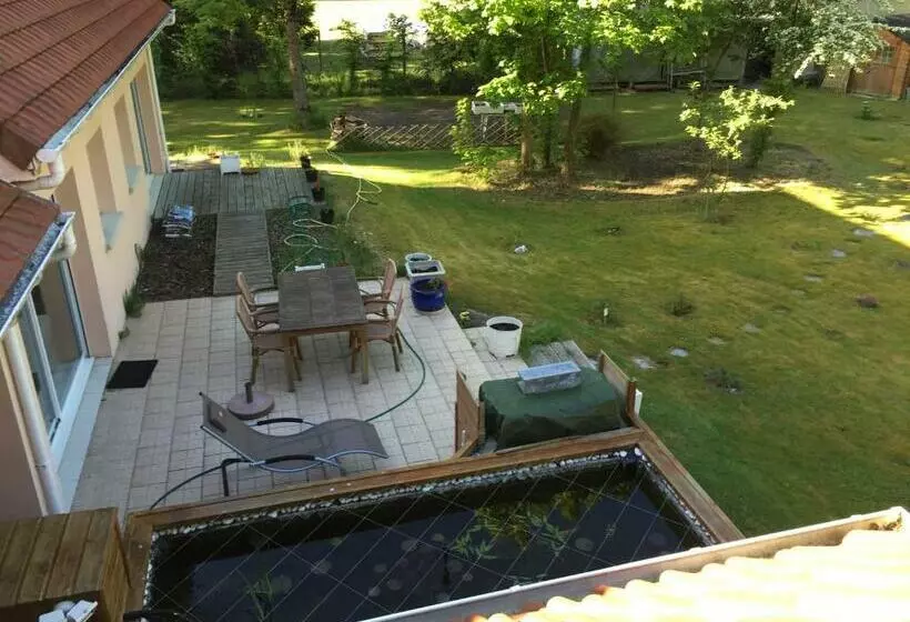 ベッドアンドブレックファースト La Caronnière