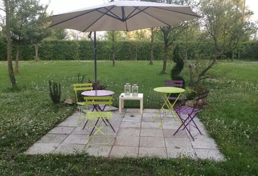 ベッドアンドブレックファースト La Fenice