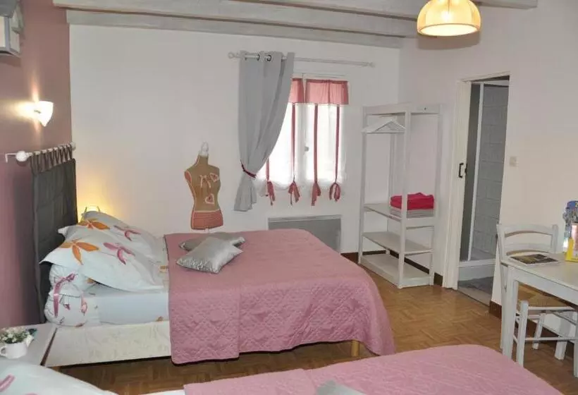 Aamiaismajoitus (B&B) Les Rouches