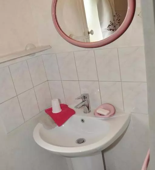 Aamiaismajoitus (B&B) Les Rouches