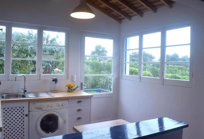 هتل Quinta Dos Sabores Farm Houses