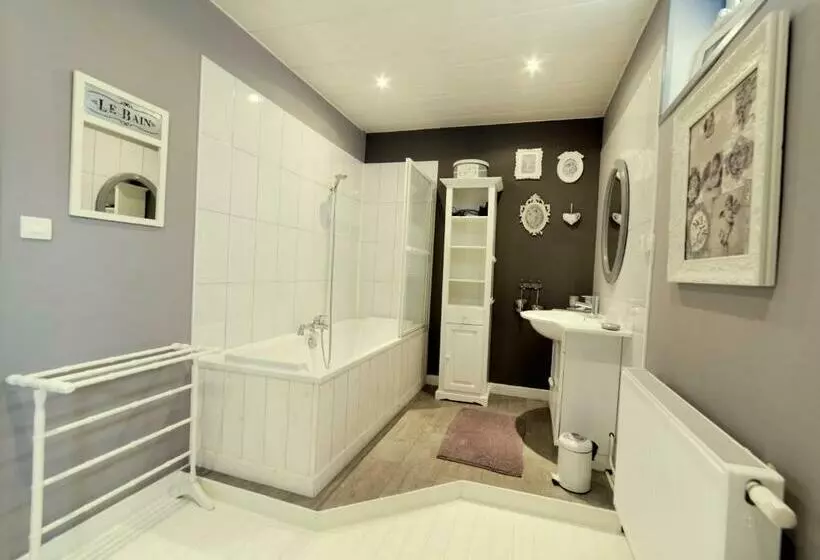 Majatalo Aux Petits Bonheurs