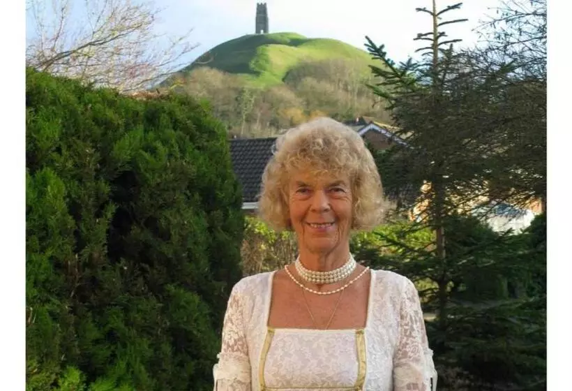 Aamiaismajoitus (B&B) Camelot Retreat   Tor View