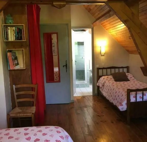 تختخواب و صبحانه Chambres D Hãƒâ´tes Eslias