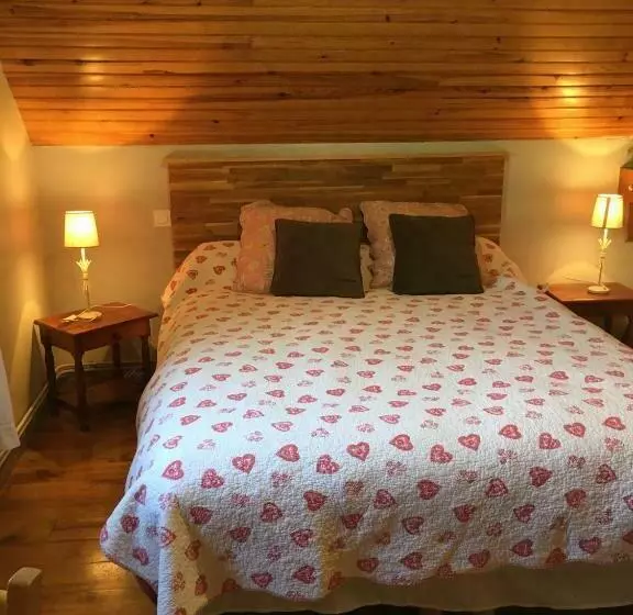 تختخواب و صبحانه Chambres D Hãƒâ´tes Eslias