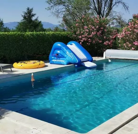 ベッドアンドブレックファースト Le Mas De Cocagne