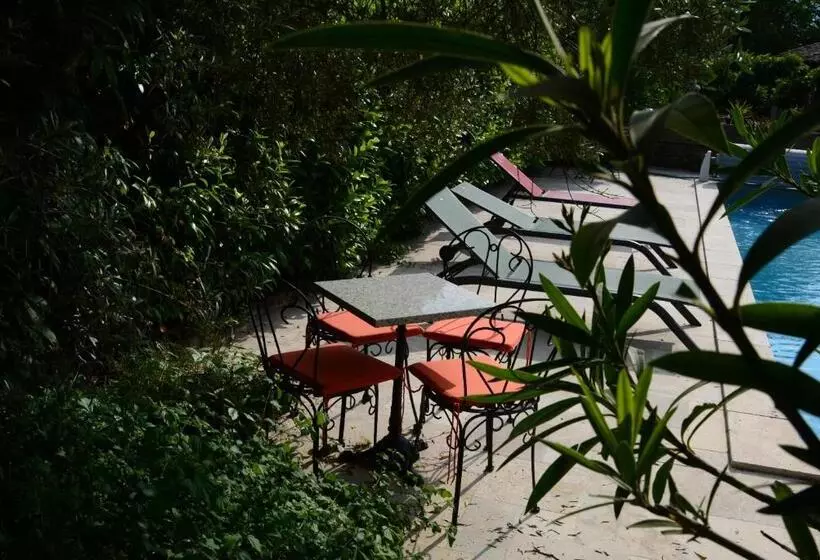 ベッドアンドブレックファースト Le Mas De Cocagne