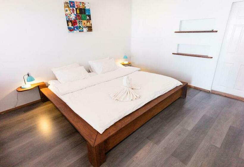 Bed and Breakfast Mumsa Beach Resort & Restaurant