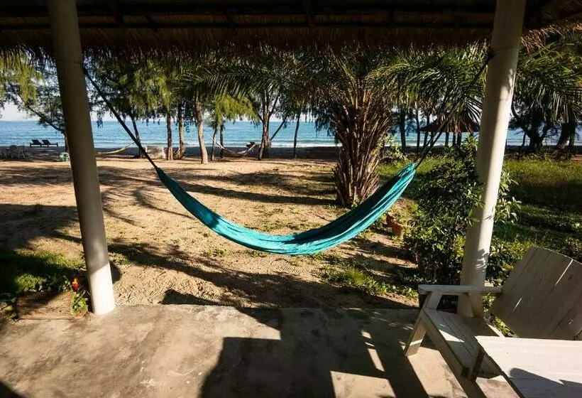 Aamiaismajoitus (B&B) Mumsa Beach Resort & Restaurant