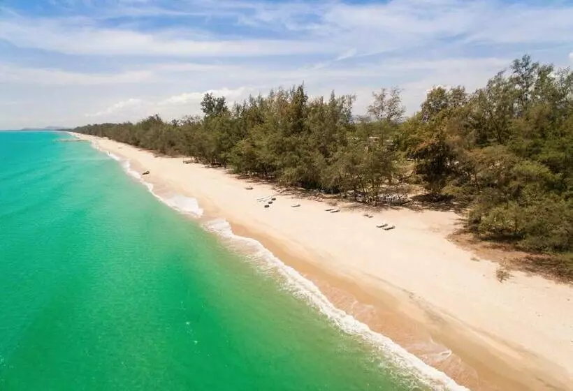 Aamiaismajoitus (B&B) Mumsa Beach Resort & Restaurant