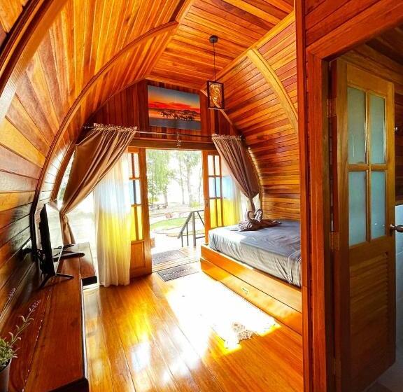 Bed and Breakfast Mumsa Beach Resort & Restaurant