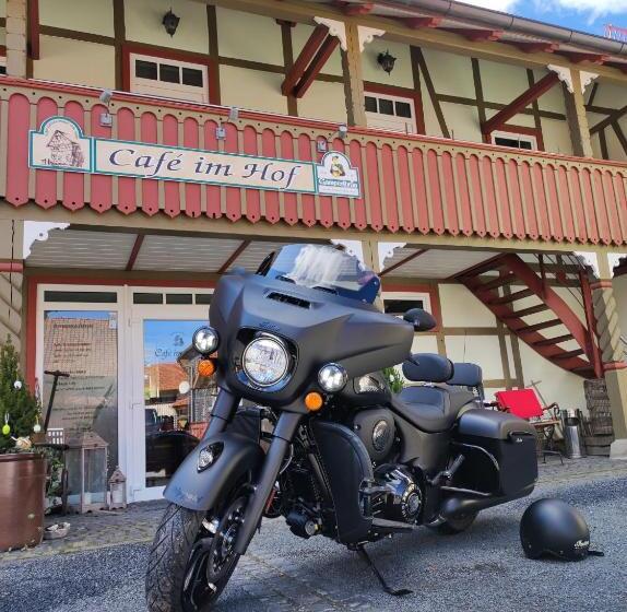 膳宿费 Café Im Hof  Bed & Breakfast