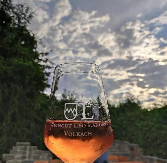 Pensão Café Im Hof  Bed & Breakfast