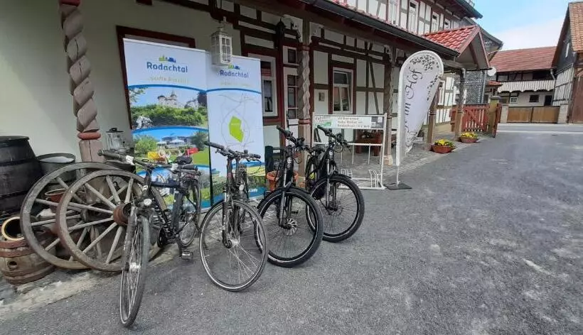 Pensão Café Im Hof  Bed & Breakfast