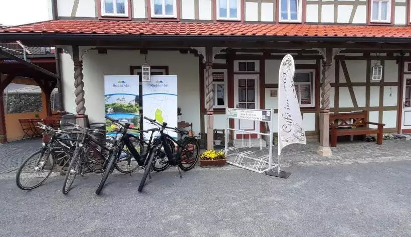 Pensão Café Im Hof  Bed & Breakfast