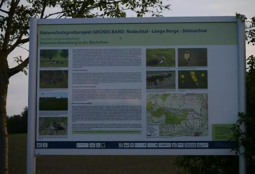 Pensão Café Im Hof  Bed & Breakfast