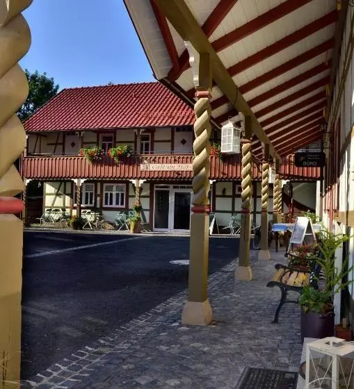 Pensão Café Im Hof  Bed & Breakfast