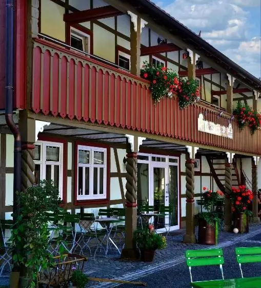 Pensão Café Im Hof  Bed & Breakfast