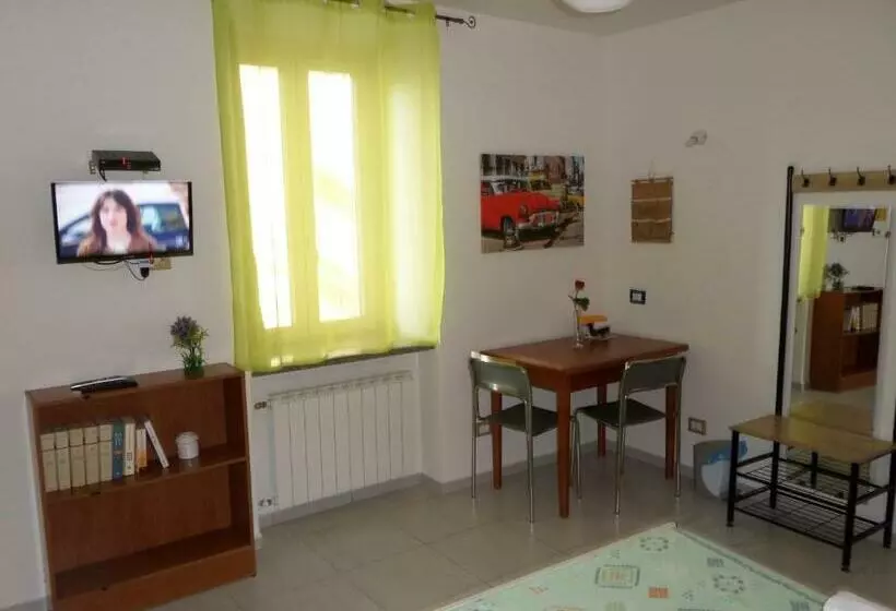 پانسیون Guesthouse Serena