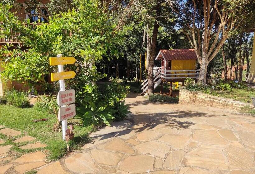 پانسیون Pousada Muro De Pedra