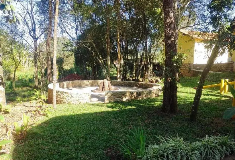 ペンション Pousada Muro De Pedra