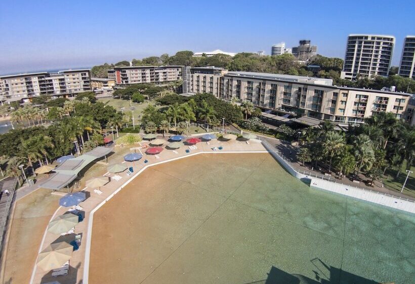 Adina Apartment Hotel Darwin Waterfront