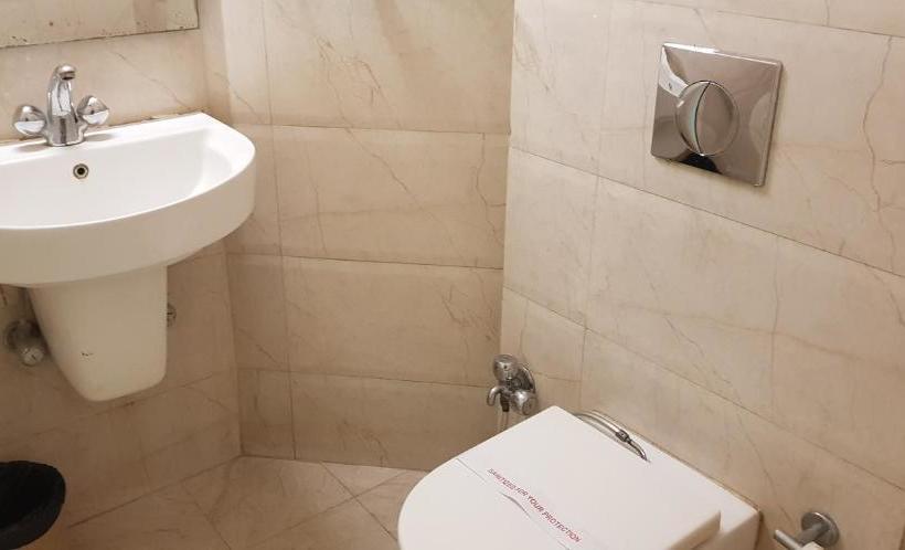 בית מלון כפרי Megha Palace