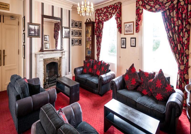 فندق Court Colman Manor