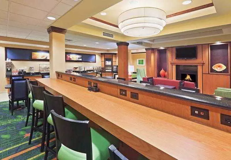 Отель Fairfield Inn & Suites Tulsa South Medical District